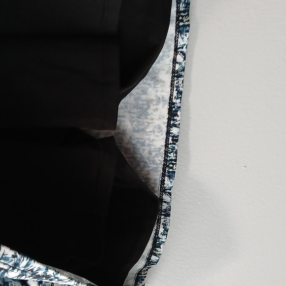 Tranquility Colorado Clothing Watetcolor Shorts Skort Women's Medium Tennis Golf - Picture 2 of 5